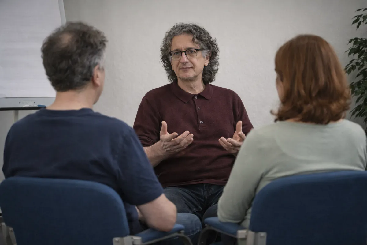 Dr. Swetoslaw Beltschew im Mediationsgespräch in Dresden
